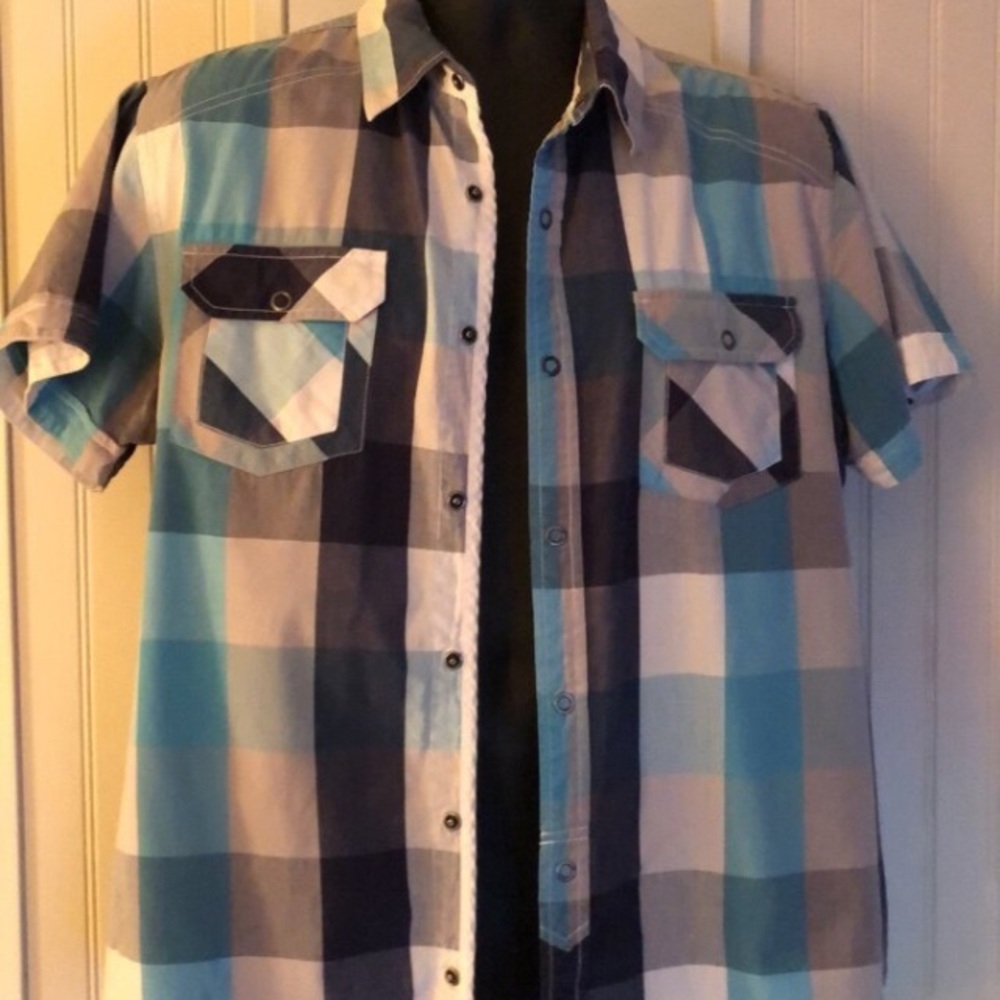 Cute XL Guess Shirt